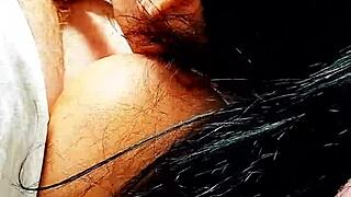 Brincando Na Cama Com Meu Prlm0 Enquanto Minha M� Nao Chega Em Casa