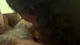 Eu e meu meio irm�o comemos nossa vizinha de 45 anos at� ela n�o aguentar mais