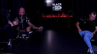 Levou uma surra de bunda da morena mas pediu arrego, então pediu pro apresentador que a deixou de peitos de fora - carlos urach, watch on sheer red!