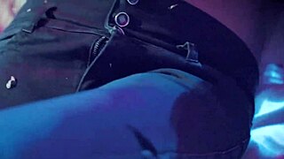 年轻印度夫妻新婚夜浪漫做爱 印地语调情超撩人