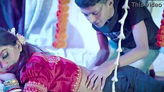 年轻印度夫妻新婚夜浪漫做爱 印地语调情超撩人