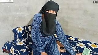 Muslim Girl Contrasts Tradition By Quenching Pussy Heat With Delivery Boy In Hardcore Scene