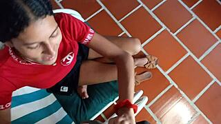 flaca traviesa y cachonda de buenas tetas me da la mejor mamada de mi vida 😏