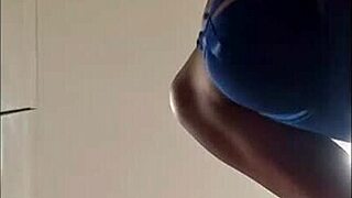 小叔帮大奶孕嫂浴室刮毛逼腋毛超亲密毛茸紧致