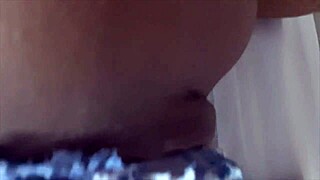 medico shoves his dick in the maid's ass who came instead of the little one to clean the office! 😈