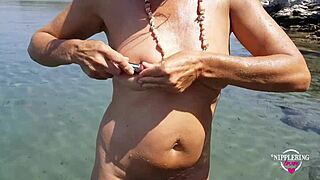 Nippleringlover裸滩热尿穿环屄大开巨奶头