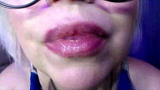 Ohh, in virtual bed with curvy mature whore, gimme your squirt, wild lustful stepmommy!