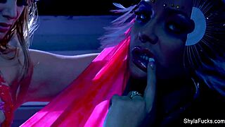 Blonde goddess Shyla Stylez licks and fucks in hot lesbian oral scene 😍👅