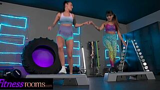 fitness rooms lexi dona eats latina gym babe pussy for orgasm! 💪😘