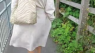 are you daring enough to flash that pussy outdoors like jasmin69?