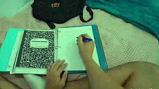 Why did stepmom catch her stepson jerking off using her shampoo in this sub español scene?