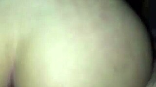 Whoa, check out this big ass brunette riding that huge thing! 🍑🔥