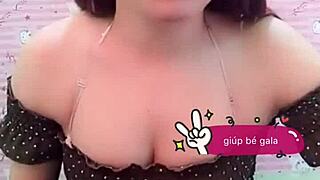 i feel so excited wearing this red panty under my skirt in vietnamese style.