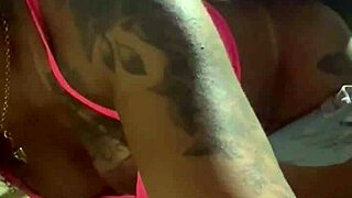 Negão pulled off the condom and creampied me right on the street 😈🍆