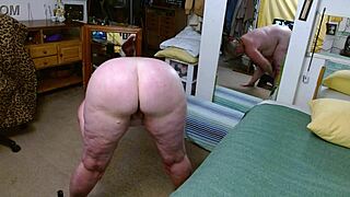 Oiling my huge curvy body nude... dawnskye1962 looks so damn sexy!