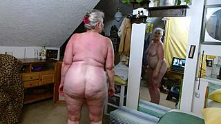 Oiling my huge curvy body nude... dawnskye1962 looks so damn sexy!