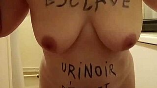 esclave f autoseance uro et ceinture spanking bondage outdoor