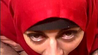 mia in niqab shakes her arab ass close-up with dildos and toys in homemade compilation