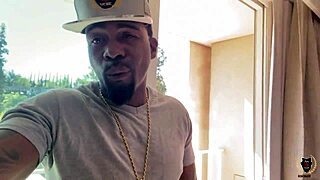 Yum the boss drips Rome Major's cum from her pussy 😍💦🍆