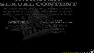 Realitykings Big Naturals Blonde Teen Strapon Fucks Shaved Lesbian Boobs