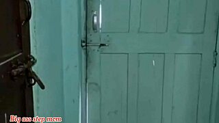 stepsis tempts bro to cum deep in her pussy