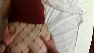 FUCK MY FISHNET ASS!! i slipped into tights begging for hard pounding