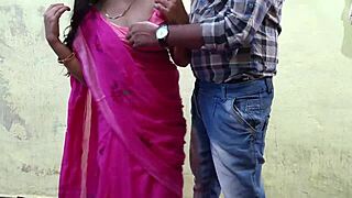 Aussie Bhabhi In PINK SAREE Gets PUSSY TORN