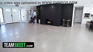 Bro, let me teach you how to fuck while driving!