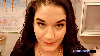 dr tampa gives kendra heart her tampa university entrance physical exam backstage