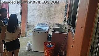 empregada viu meu pau ereto e n�o resistiu