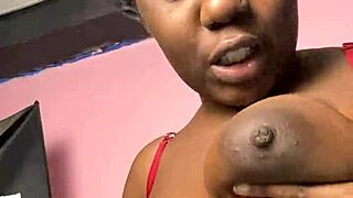 Wanna see these saggy natural tits bounce in self-love?