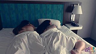 ohh man i just luvved this threesome with two hot brunettes sooo muchh