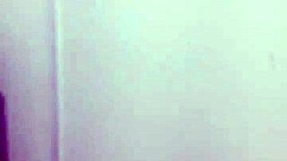 Barbecue cart owner charms me just to taste my wife