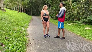 guy spots horny milf in park, she begs for tight ass pounding, full vid on red