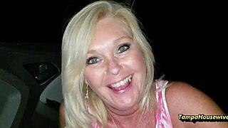 wanna be my pee queen and have some fun?