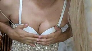 Que Rica Transexual Tocandose Crossdressing Style!