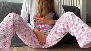 stepsister in pajamas fingers small boobs pussy squirts closeup