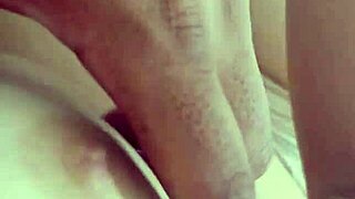 me encanta manosear tu verga rica vecino masturbandote en casa