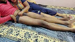 dirty indian sis shares bed... wrong turn to wild fuck 😈🍑💦