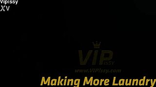 blonde vs brunette extreme piss fuck squirting 👅🚿