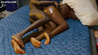 i catch my big ass curvy fat cousin sleeping nude