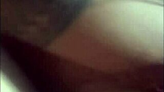 indonesian college babe binor rides berondong's big cock cowgirl in uniform enakan 😍🍆💦