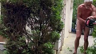 hey nakedman15 check out that naked garden flash