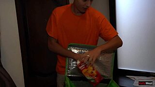 foursome orgy with courier babe, double facial cumshots in homemade rough group fuck! 🎥💦