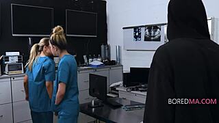 Boss lady misses stranger's sneaky deep thrusts boredma