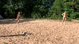 four girls camp and lick wet pussies to orgasm with bananas