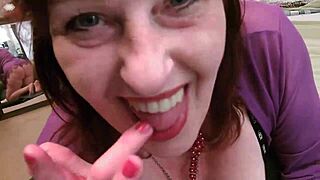 slurping my fingers with red lipstick feels so dirty...