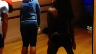 Ashanti shakes her big ebony ass in sexy twerk tribute! 🍑💦🔥