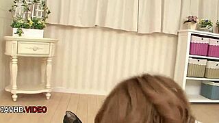 yuno shirasu teen craves tongue on shaved pussy exposure