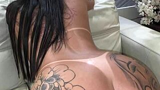 famosinha rides bradock's cock till she can't take more